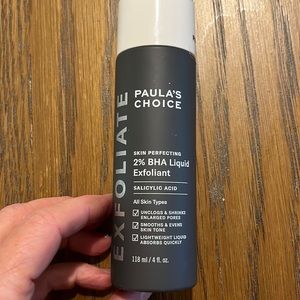 - Paula’s Choice 2 % BHA Liquid Exfoliant, 4 fl oz